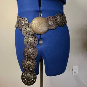 Vintage Y2K Boho Medallion Disc Belt | Antiqued Brass Center Buckle | Western